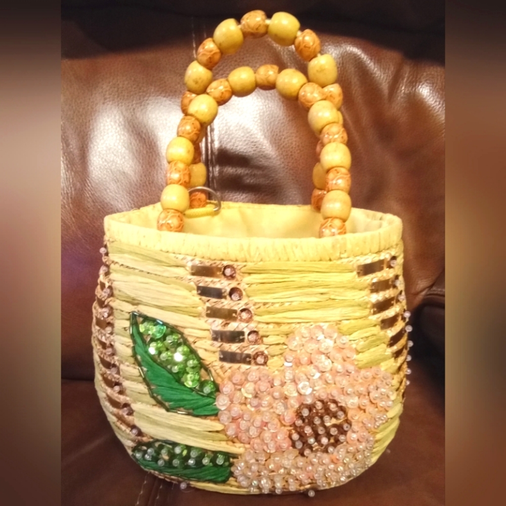 Small vintage woven bag